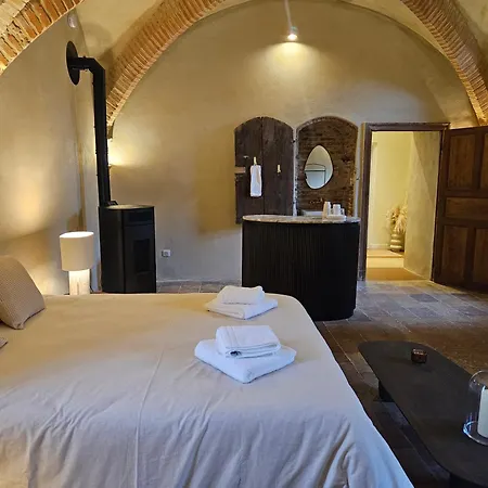 Nuit Insolite Au Château De - De Charme * Montgeard